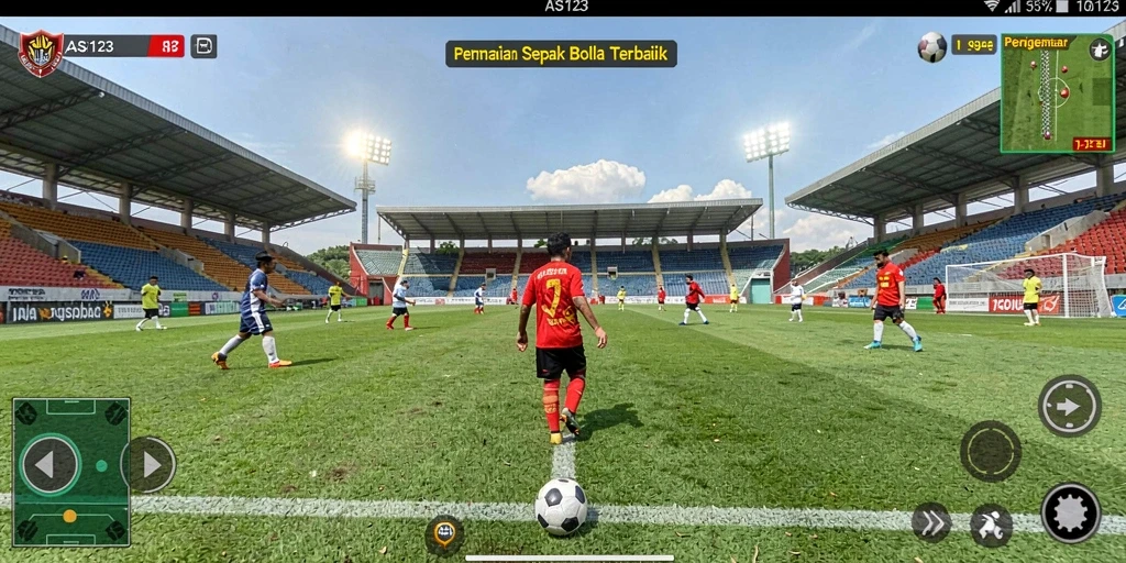 Tampilkan gameplay menarik dan pengalaman sepak bola yang mendebarkan.